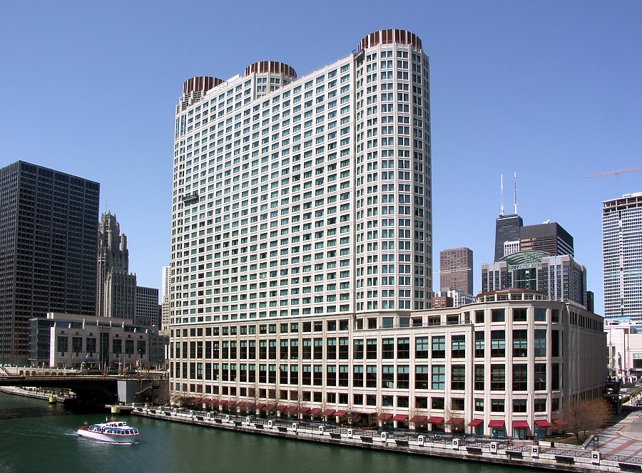 Sheraton Chicago Hotel & Towers by Marshall Gerometta
