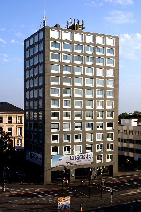 Officetower Darmstadt by Daniel Kieckhefer