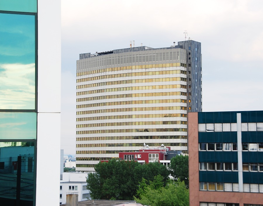 Deutsche Bank TZE by Huopa