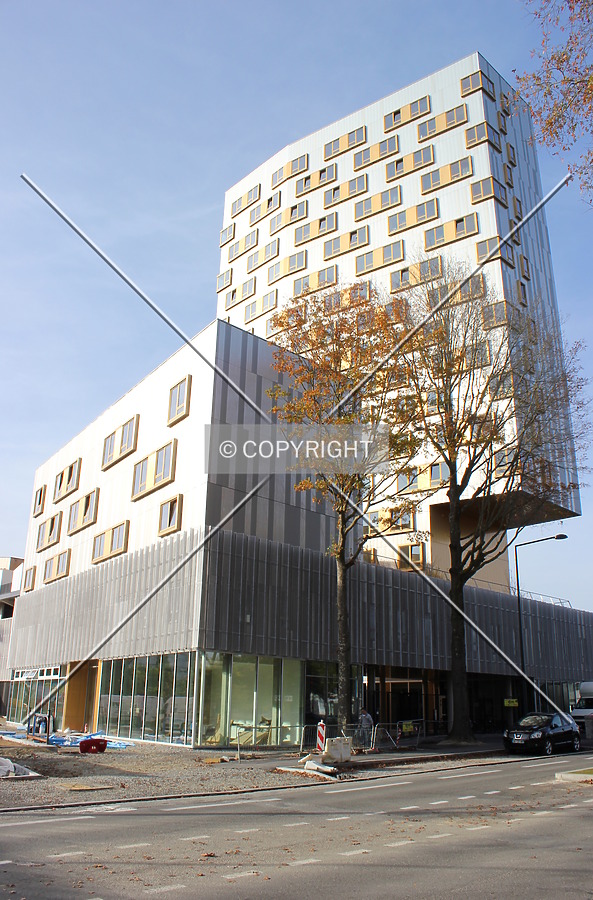 Tour Michel Denis by Florian Barbier