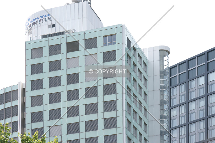 Taunus Tower by Nephilim