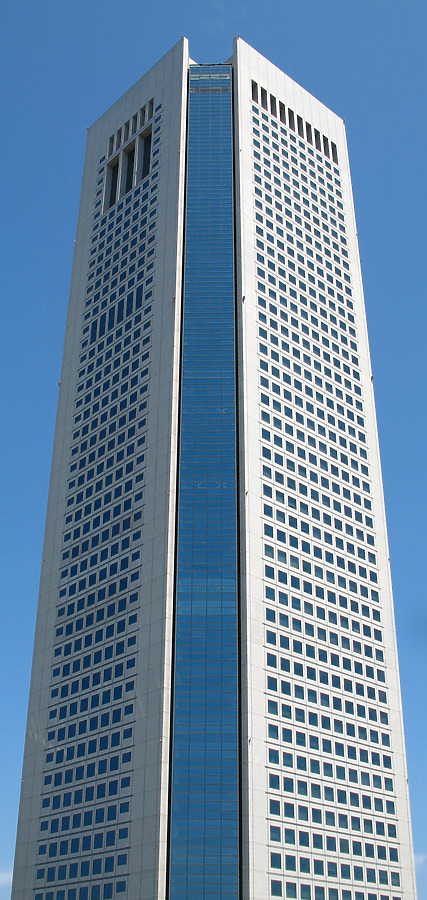 Tokyo Opera City Tower by Kevin Hemphill