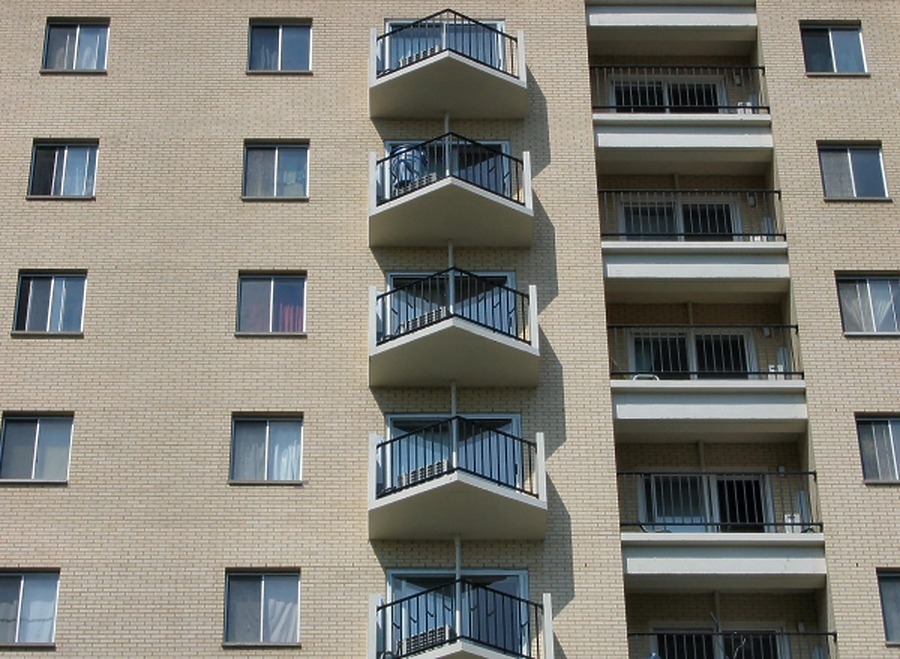 Central Hi-Rise by James Peacock