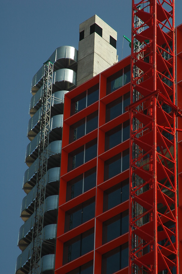 Hesperia Tower by David Guija
