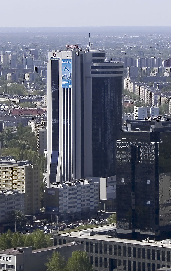 Millennium Plaza by Pavel Toczynski