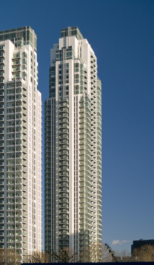 Pan Peninsula East Tower by Cesar Serrano