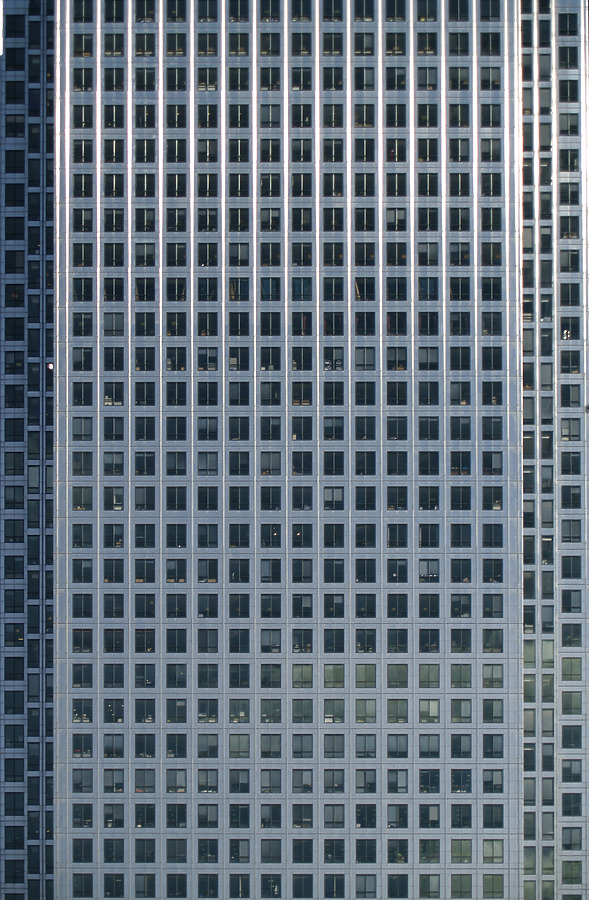 One Canada Square by Cesar Serrano