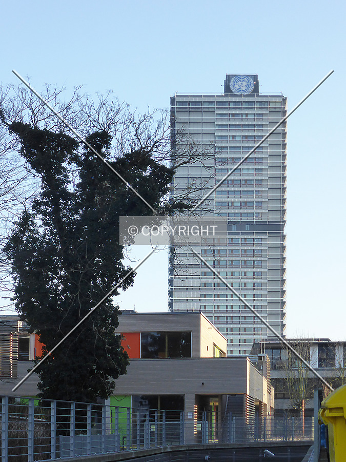 UN-Hochhaus by Nephilim