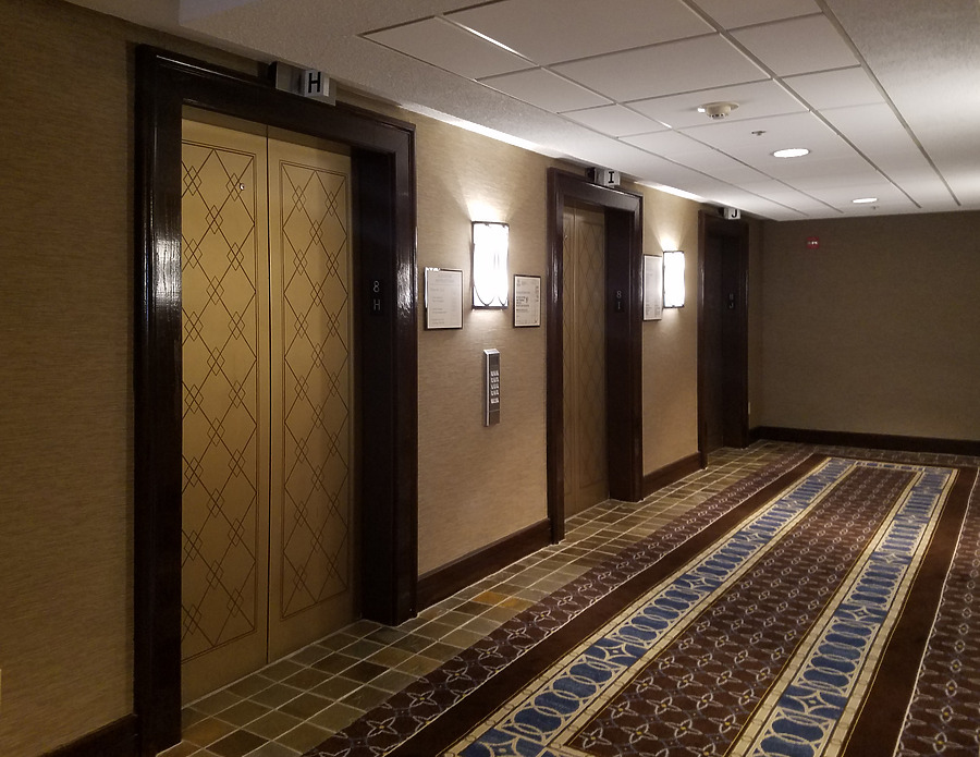 Sheraton New Orleans by Ryan Hildebrand