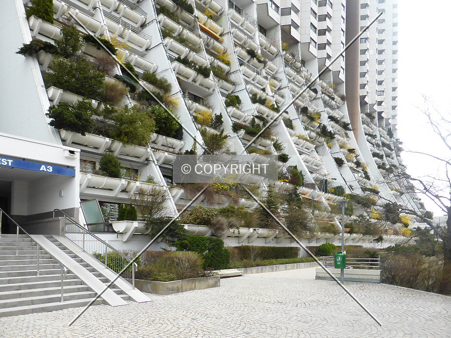 Wohnpark Alterlaa - Block A1-A4 by Nephilim