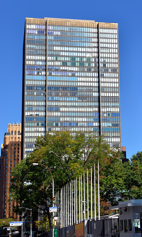 860 U.N. Plaza Apartments by John Cahill