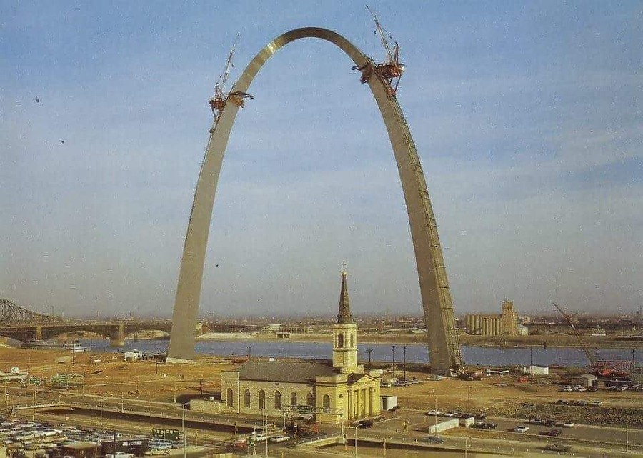 Gateway Arch by Mr. 314
