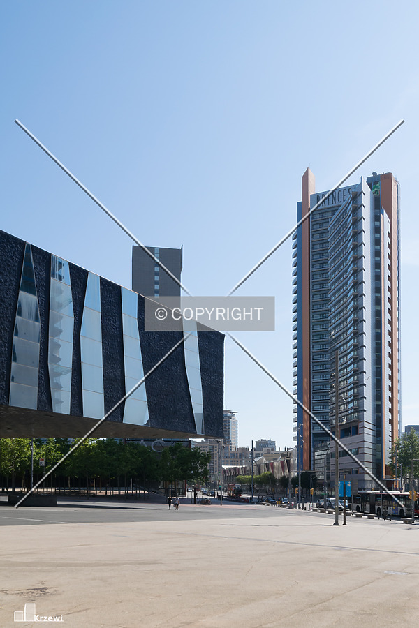 Hotel Princess Barcelona by Lukasz Krzewinski