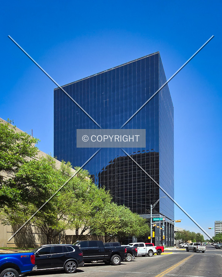 500 West Illinois Avenue by Ryan Hildebrand
