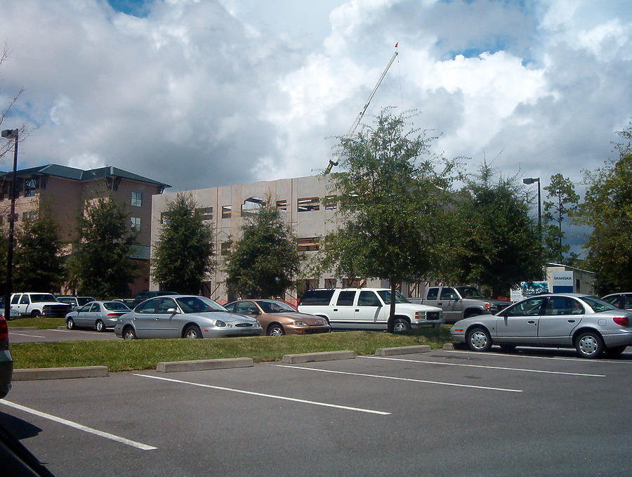 Summit Professional Plaza Building 2 by Rodney Gunn