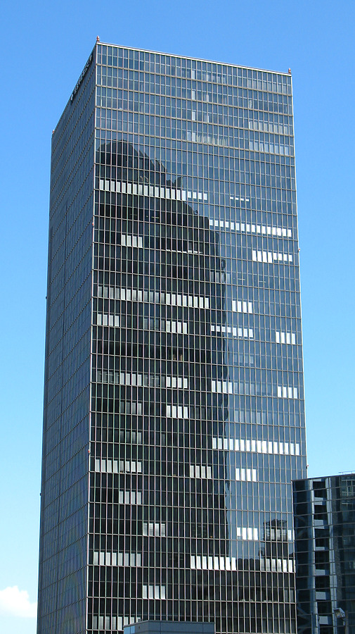 Sumitomo Nakano Sakaue Building by Kevin Hemphill