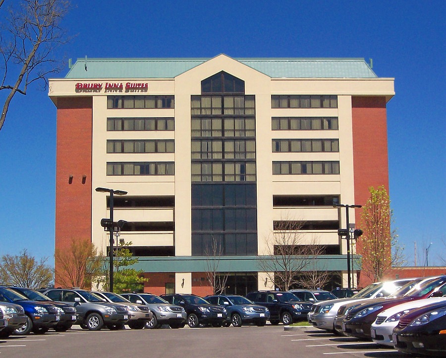 Drury Inn & Suites Creve Coeur by Ryan Hildebrand