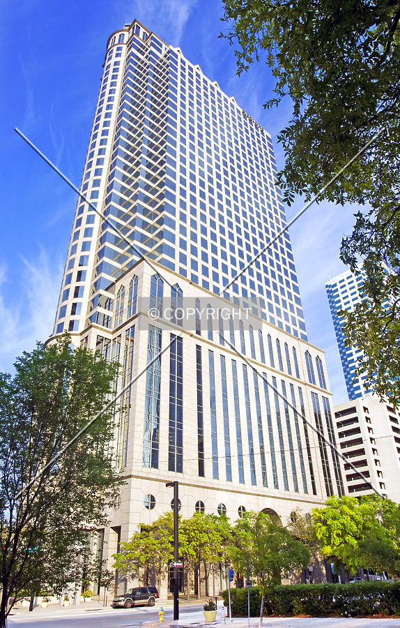 100 North Tampa by Jorge Molina