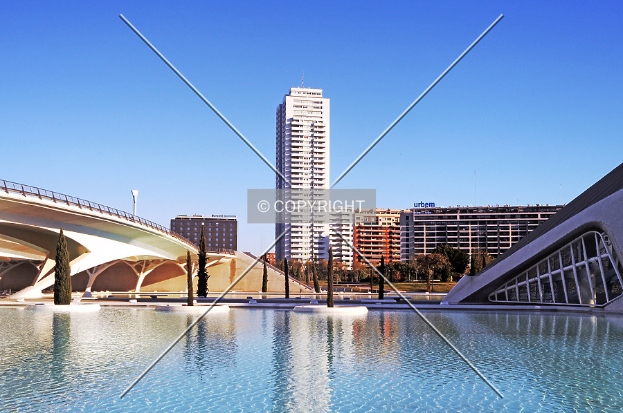 Torre de Francia by Jorge Molina