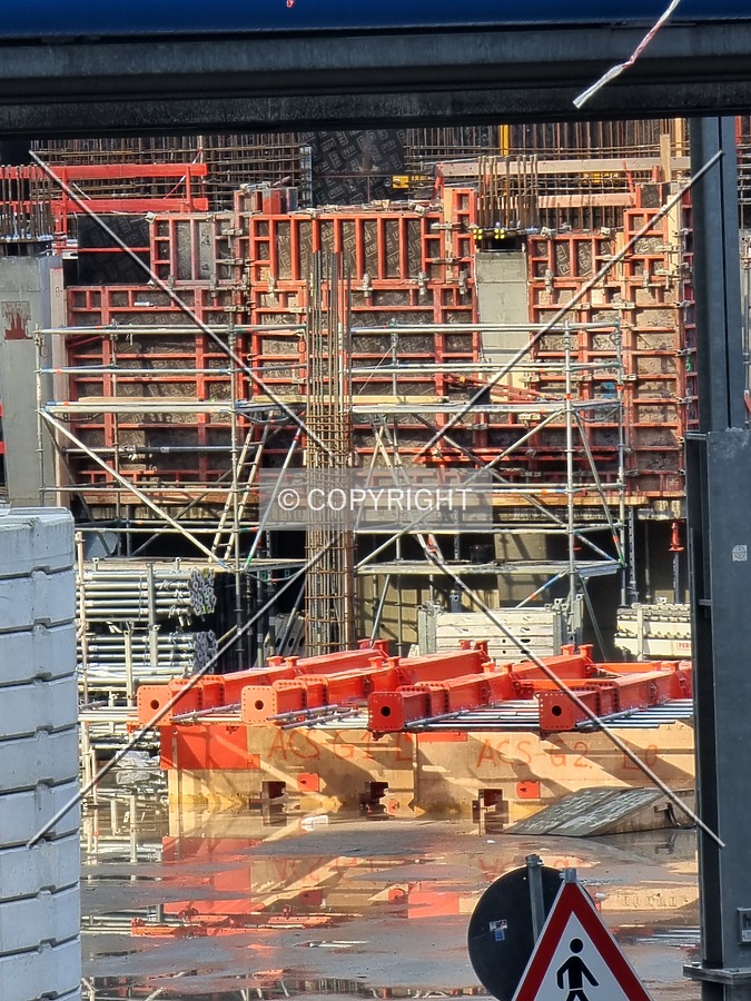 FOUR Frankfurt - Tower 4 by Nephilim