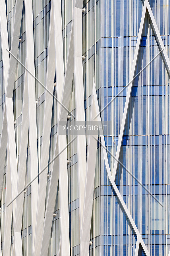 Torre Diagonal Zero Zero by David Guija