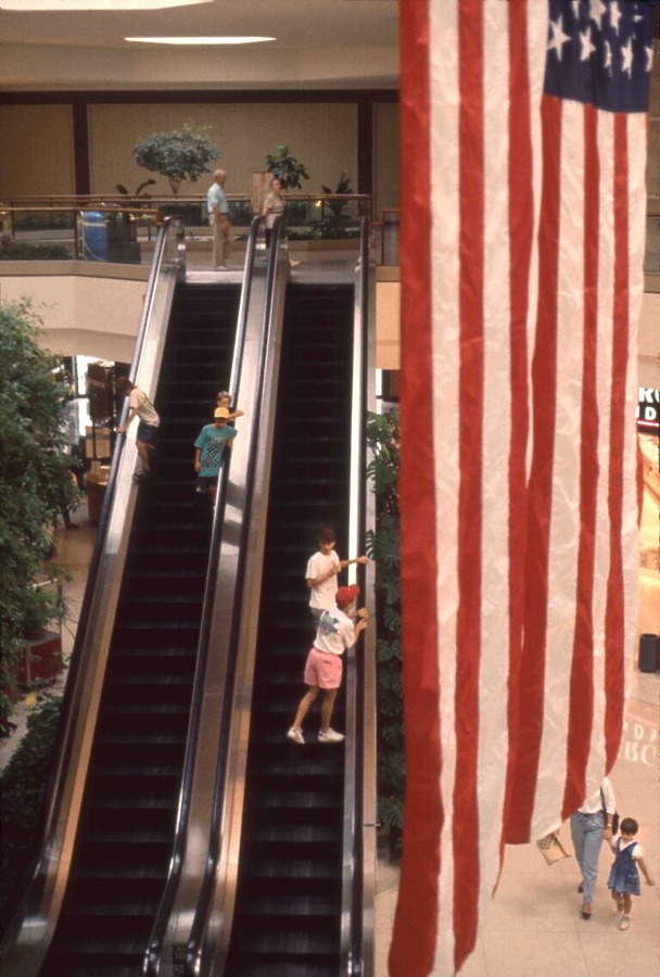 Chesterfield Mall by Rumur