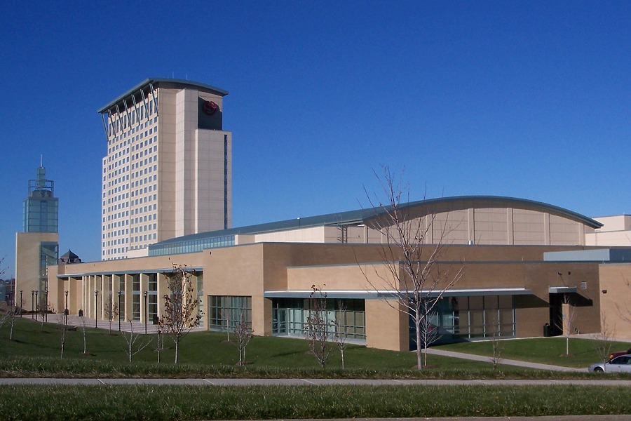 Sheraton Overland Park by Ryan Hildebrand