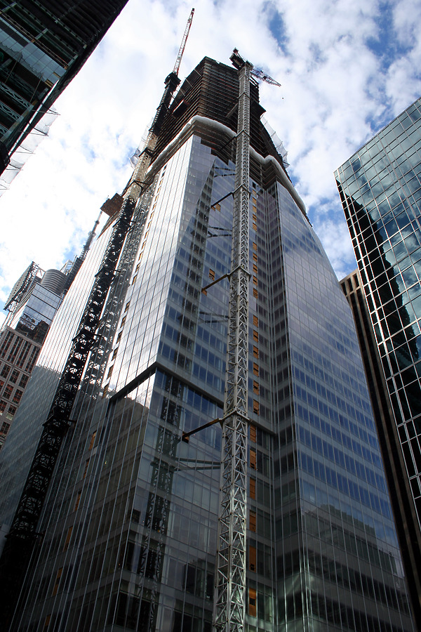 Bank of America Tower by Marshall Gerometta
