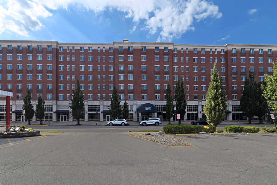Smallwood Plaza