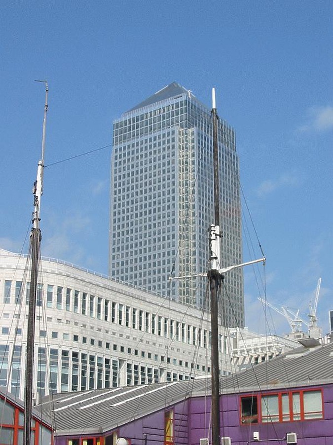 One Canada Square by Jonathan Smith