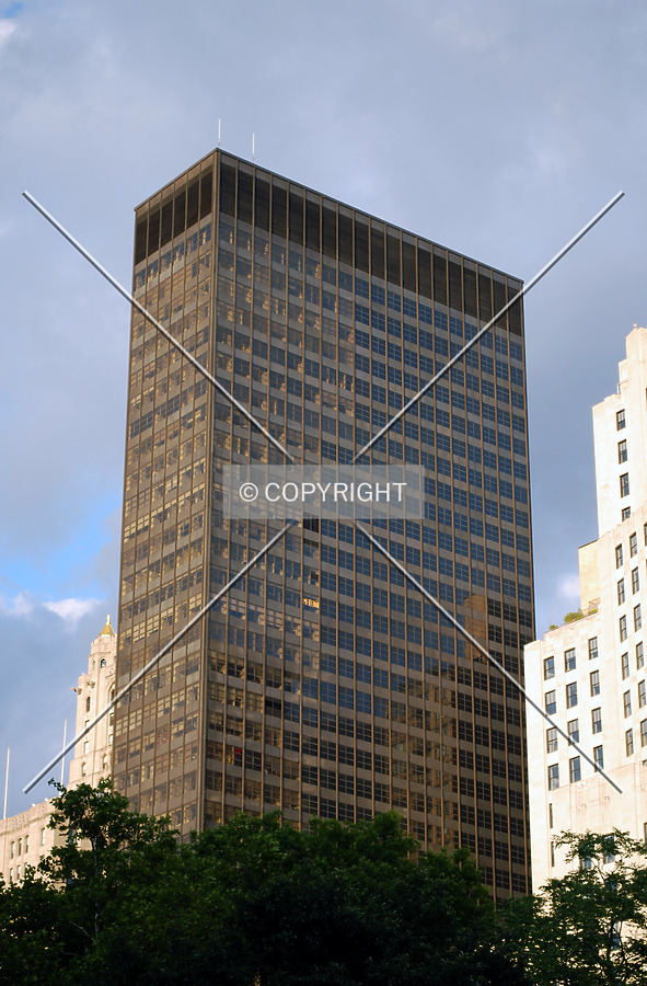 Merchandise Mart Building by Royce Douglas