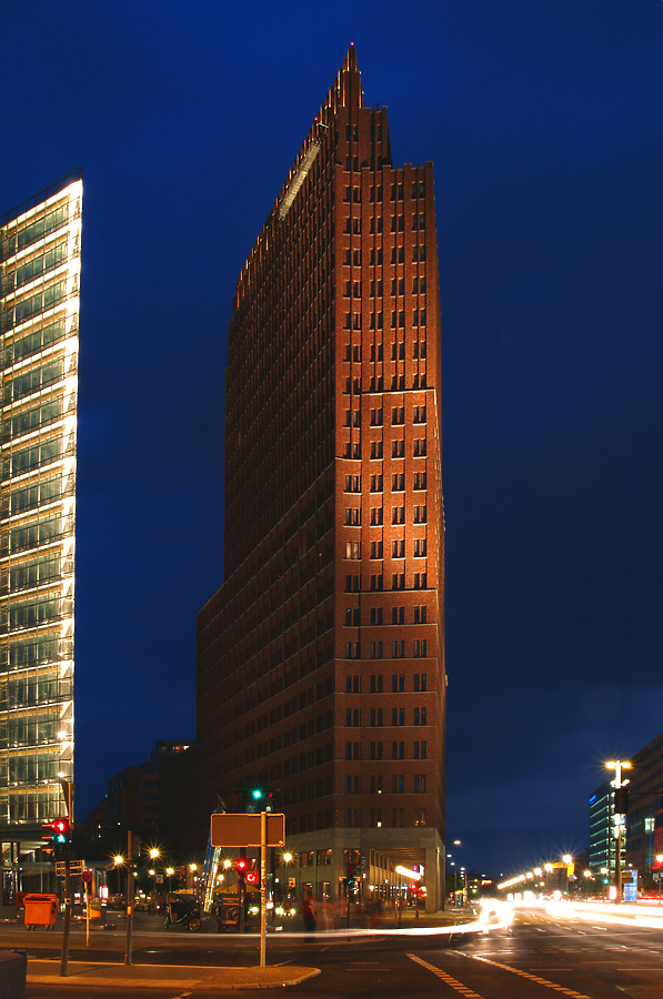 Kollhoff Tower by Cesar Serrano