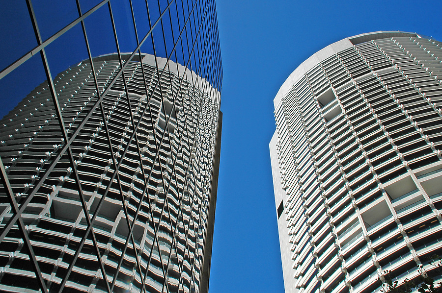 Grosvenor Place by John Bek