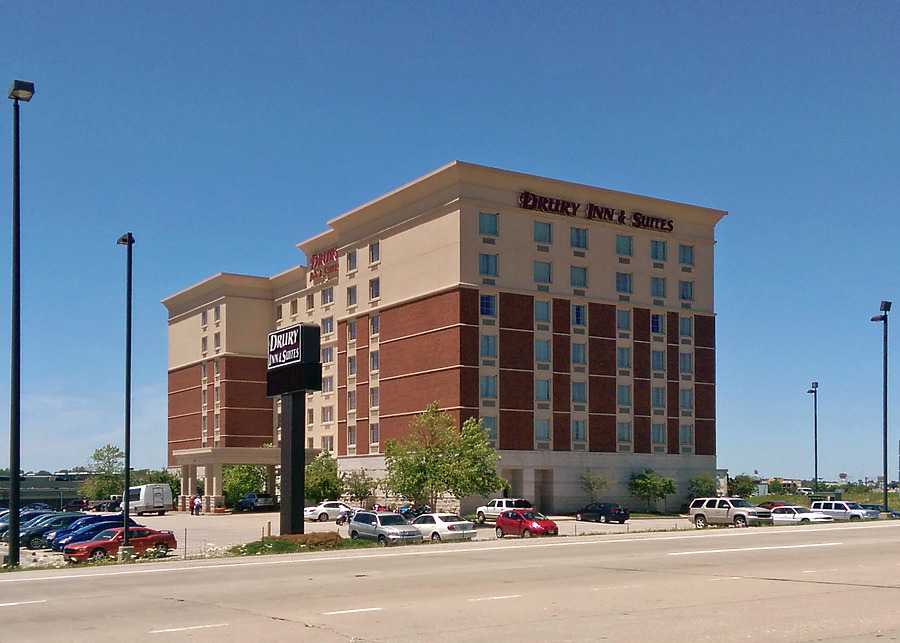 Drury Inn & Suites O'Fallon by Ryan Hildebrand