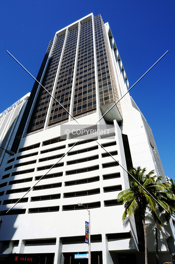 One Biscayne Tower by Jorge Molina