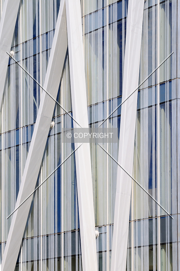 Torre Diagonal Zero Zero by David Guija