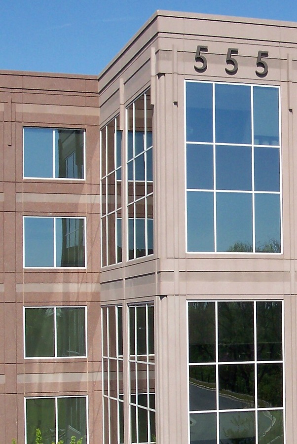 555 Maryville Centre by Ryan Hildebrand
