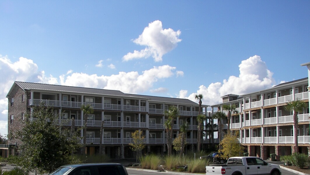 Settlers Bluff Building 4