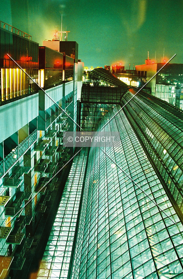Hotel Granvia Kyoto by Andrew Stewart