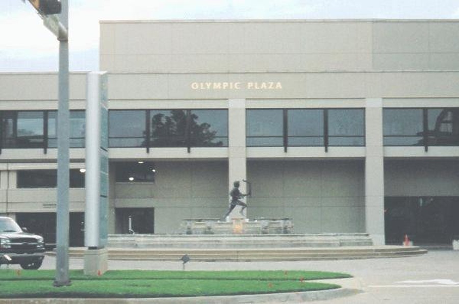 Olympic Plaza Tower by Kevin Lehnhardt