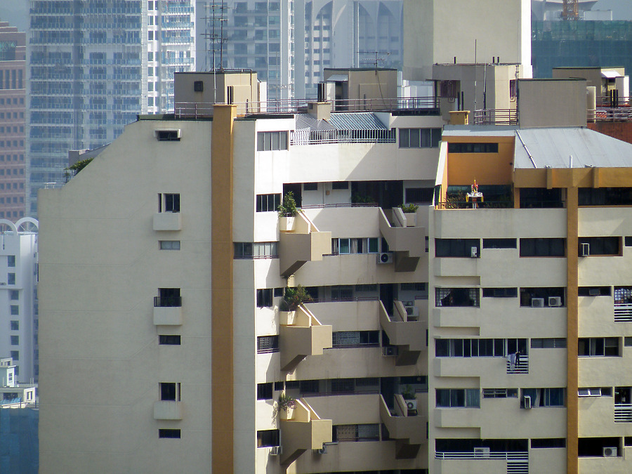 Pearl Bank Apartments by Horst Kiechle