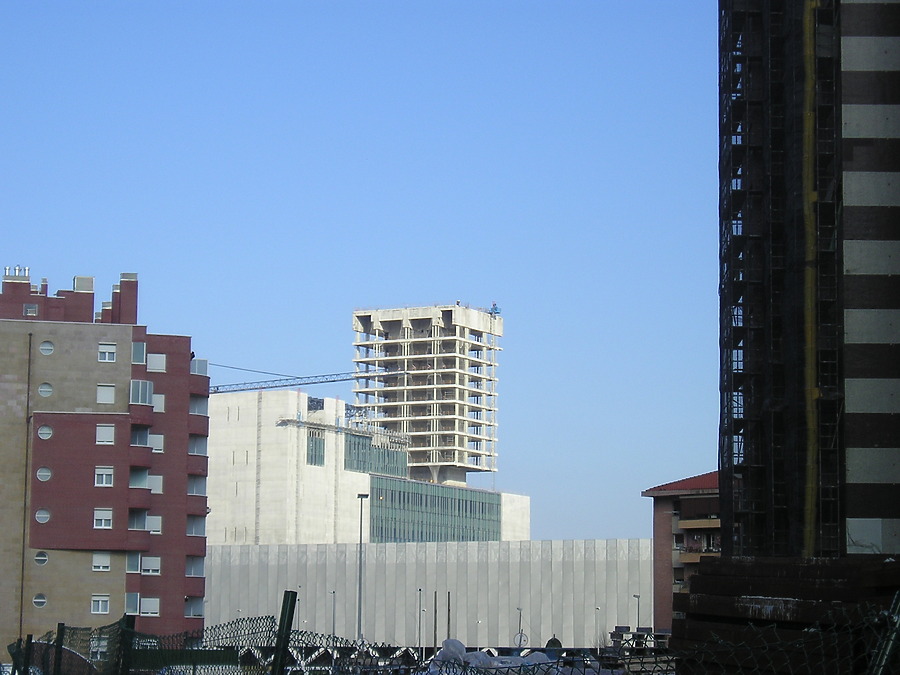 Torre BEC by Mikel Allende
