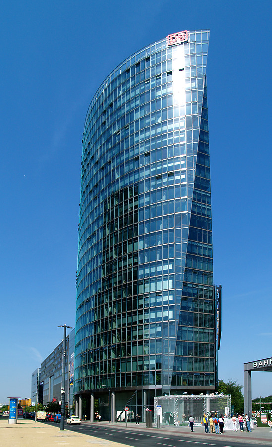 Bahn Tower by Cesar Serrano