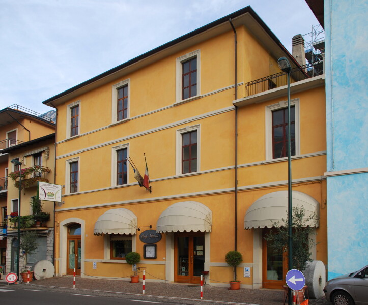 Via Zanardelli 18