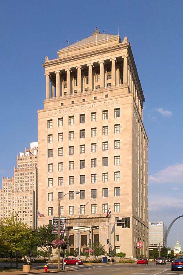 Civil Courts Building by Ryan Hildebrand