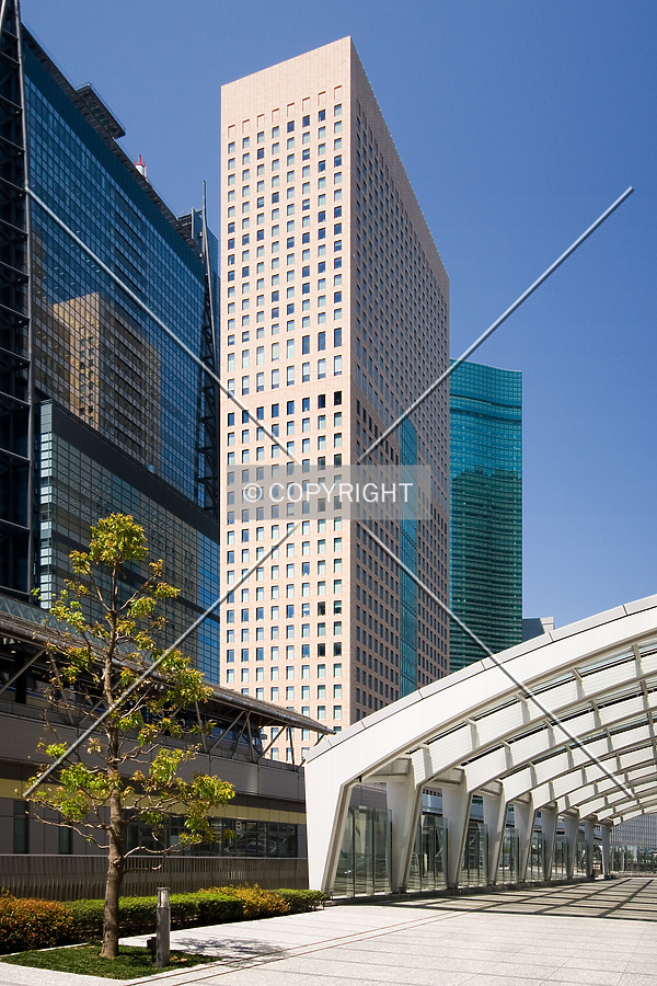 Royal Park Shiodome Tower by Serdica
