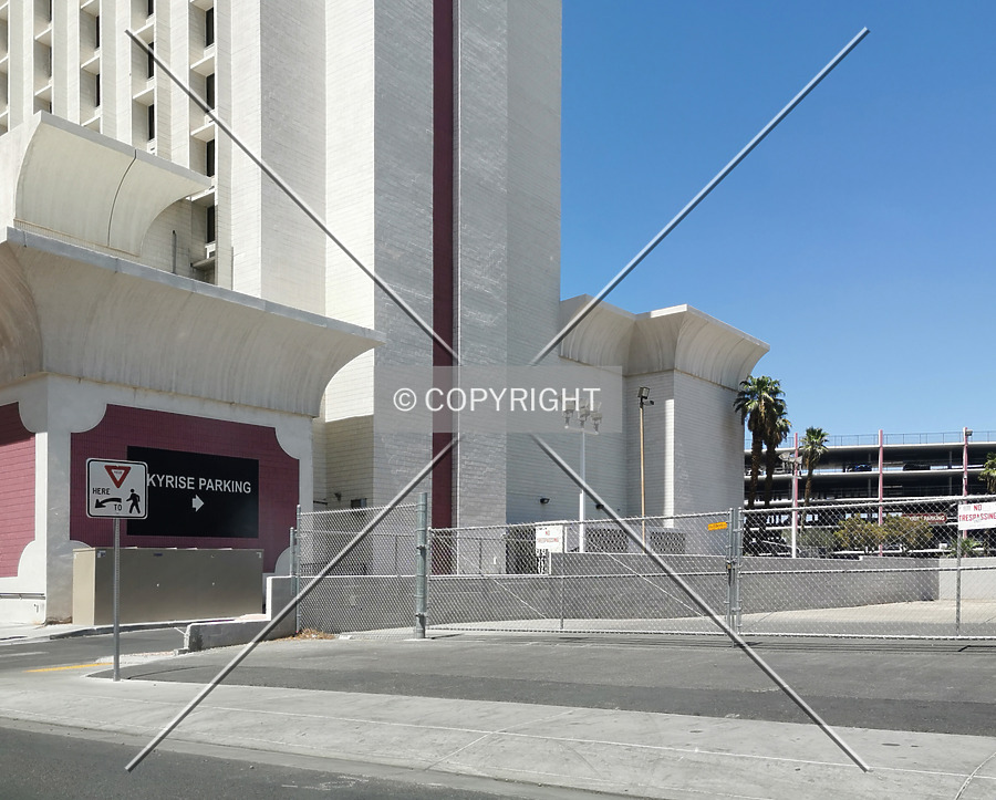 Circus Circus - Skyrise Tower by Nephilim