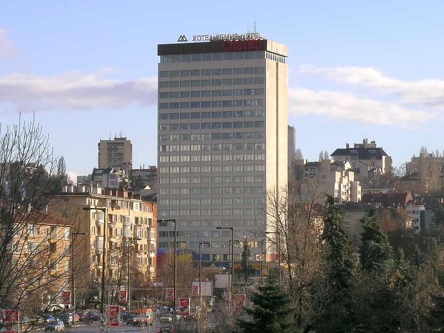 Hemus Hotel by Kaloian