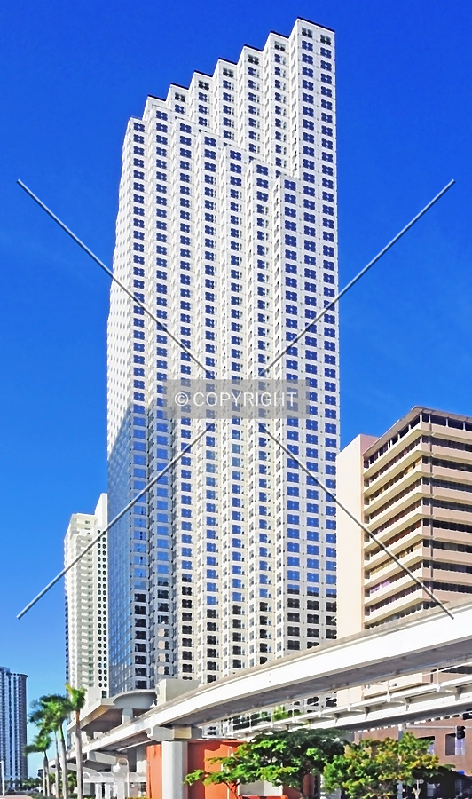 Southeast Financial Center by Jorge Molina