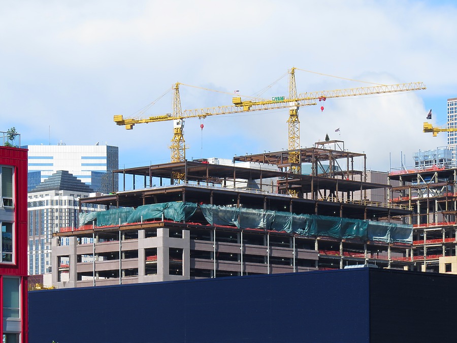 Wells Fargo 600 Tower by James Peacock